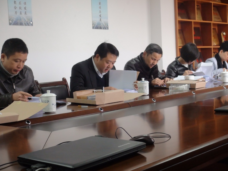 集團(tuán)紀(jì)檢羅書記帶隊檢查我司“兩個責(zé)任”落實(shí)情況