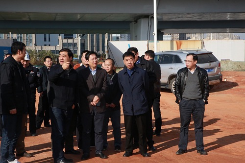 副市長宋鈾一行調(diào)研我司昌南大道、洪都大道快速路改造項(xiàng)目
